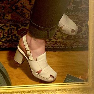 cute true vintage white sandals